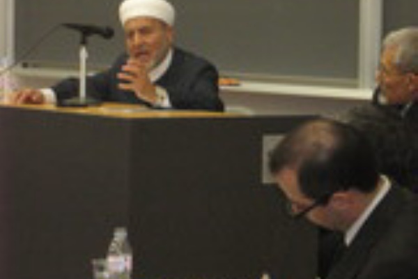 UMMAH RADIO IQRA(心から心へ：من القلب إلى القلب） - 拓殖大学 