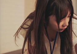 【速報】与田祐希、ドラマ2話目で前屈み。豊満Fカップが