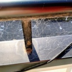 小径の向こうの隠れ家カフェ