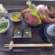 3種の鯨料理が丼の中を彩る！　わざわざ行くべき道の駅レストラン〜南房総　お食事処 和田浜〜