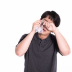 懐かしいアニソンとかゲーム音楽を聞くと涙が止まらなくなる… 	
