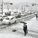 雪深き日に感慨に浸る