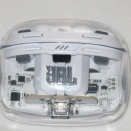 新しいイヤホーン