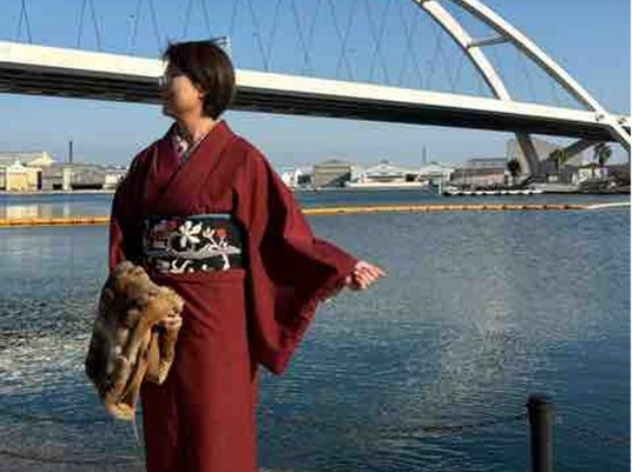 赤い結城紬でクリスマスコーデ