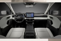 トヨタの新型「RAV4」をご覧ください
