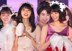 【悲報】ひなちまの顔が大きすぎて公開処刑･･･これまじなんか･･･？？？