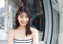 阪口の写真集は5.5万部越え確定、この胸だぞwwwwwwwwwwwwww