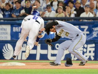 【アクシデント】阪神高橋遥人、DeNA勝又と交錯…勝又への過剰な誹謗中傷に批判殺到「走路上にいたから避けようがない」「勝又を責めるのは筋違い」