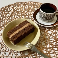 シンプルイズベストなおいしさ！老舗洋菓子店のチョコケーキ