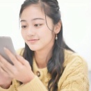 【画像】頂女子りりちゃんの子供時代、がちで可愛いwwwwwwwww