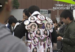 【ファン】乃木坂信者たちの姿が結構ヤバめｗｗｗｗｗ *写真あり