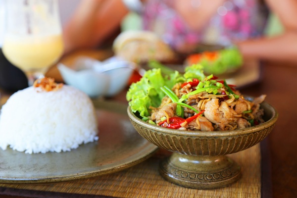 カンボジア シェムリアップ食べ歩き クメール料理