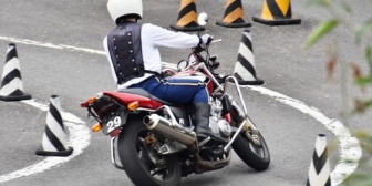 彼氏が二輪の卒検に落ちた。私が二輪乗れるからって張り合って二輪取ろうとしないで欲しい