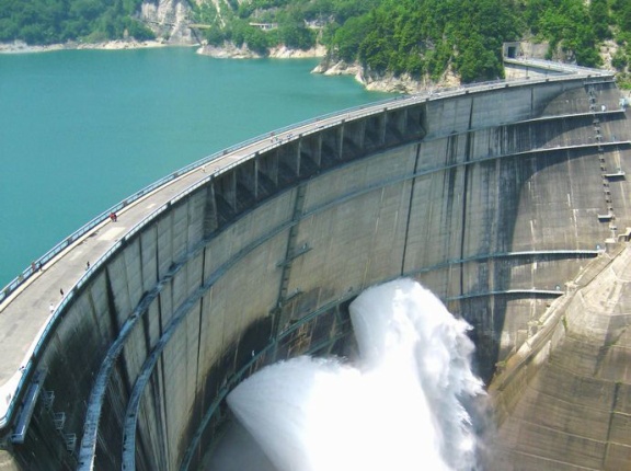 ダム貯水で地球の自転軸が約1メートルずれる、重量分布が変化…米大が研究！