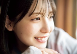 【画像】最新の渡辺莉奈(17)さん、もう顔だけで....