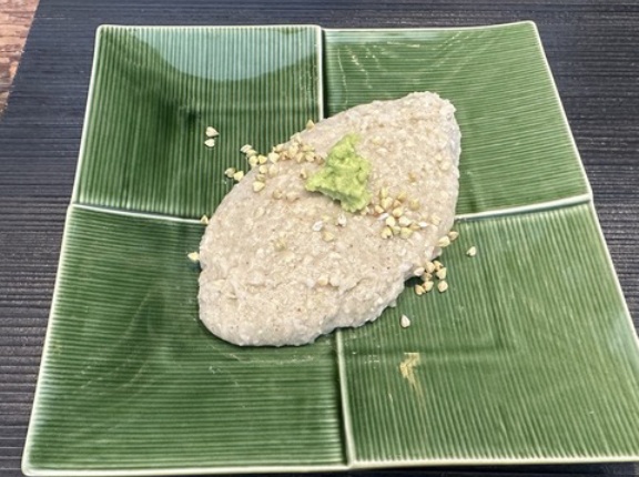 昼は娘と夜は息子と食事
