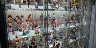 【復讐】嫁にフィギュアなどのコレクションを捨てられて、理由が「私には必要ないから」らしい。俺はその週末嫁の親戚中をまわり…