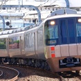 江ノ島線と江ノ電の違いとは 小田急グループに存在する江ノ島付近を走る二つの路線
