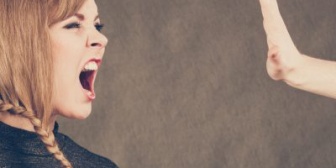 同僚は満足しているようだけど、私が引っ張っていかないと！←いつもの愚痴と意識高い系の友だちはもっと深くこじらせていた。