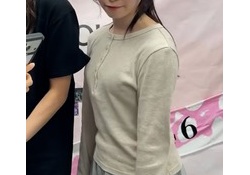 【画像】山下瞳月の『例の下着見え』全画像がこれwwwwwwwwww