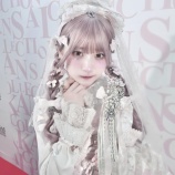 『[イコラブ] 齋藤樹愛羅、ロリータ衣装で優雅に体幹チャレンジ』の画像