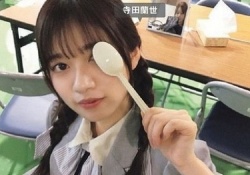 【衝撃】星野みなみ、鏡に閉じ込められる・・・？！