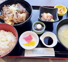 侮れないぞ道の駅、　あっと驚く『日替わり定食』〜天草　道の駅 天草市イルカセンター レストラン〜