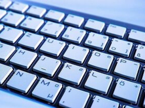 うちの職場キーボード音で戦ってて地獄なんだが