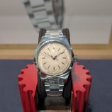 『【ORIS】指先から伝わる心地よさ。女性のための“巻く楽しみ”を叶えるビッグクラウン』の画像