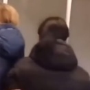 暗殺失敗！電車に突き落とそうと試みるも失敗する女は冗談じゃ済まない・・・。海外の反応