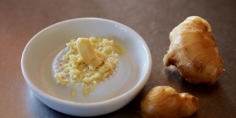 普段は唐揚げにはニンニクおろしのみを入れる派だった→