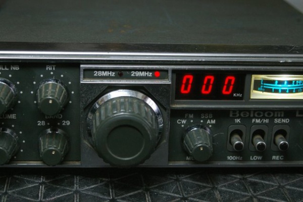 Belcom ベルコム アマチュア無線機 リニアブースター Belcom ベルコム アマチュア無線機 リニアブースター Belcom