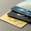 クレジットカードは平均で何枚？