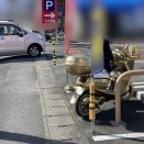 黄金のスクーターのオーナーわかる