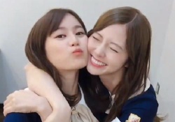 うぉおおおお！ 生田絵梨花×白石麻衣、頬ずり最高かよｗｗｗｗｗ