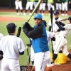 現役ドラフトで加入の日ハム水谷瞬がユニホーム姿で初仕事