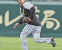 高寺、最短で昇格 レフト争いが激戦すぎるwwwwwww