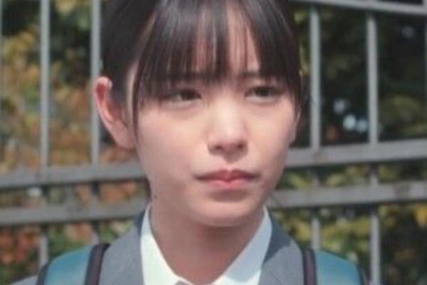 内田有紀　等身大パネル 内田有紀：米倉涼子とのドラマ裏話が明らかに 自ら通う骨格矯正