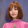 神田沙也加さんが転落したとされるホテルの窓、15センチ程しか開かない状態だった…　警察「事故はなく、自死の可能性高い」