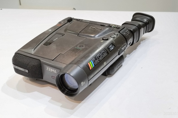 Extinct Media Museum | 絶滅メディア博物館 - 8mmVideo：8ミリビデオ