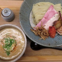 柳橋 さんりょう@国際センター(愛知県) 「伊勢海老濃厚つけ麺」