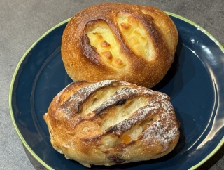 ８月未公開編は白山市「ぱんの実々」能美市「ブロートルーフ ビオベッカライ」小松市「BREAD PETRO」パン屋さん３軒