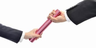 親が会社経営をしてるけど業界的に厳しいので会社は継がないことにしたら彼氏が大激怒「将来社長になってよ！おれに頼る気？騙された！」