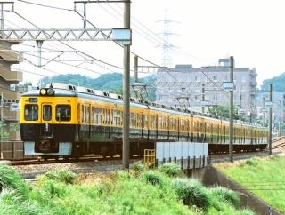 小田急の各形式が登場したきっかけ 収容力を増やすという使命を背負った2600形編