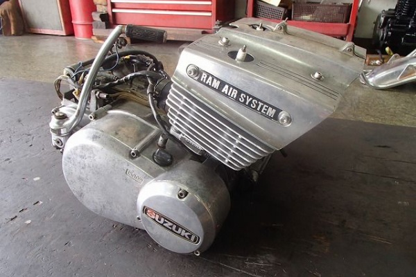 モリヤスBUILD & ENGINEERING PartⅡ - GT380(国内・B5)レストア