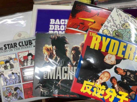 パンク/ニューウェーヴ/オルタナなどの中古LPがガツンと入荷!!