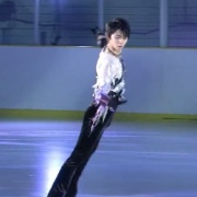 羽生結弦 絵画  ホワイトレジェンド ラッキー 24時間TV。羽生くんのホワイトレジェンド。刹那の美しさ