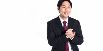 会社のAが上司や取引先の年配者を君付けで呼ぶ。親しき仲だと思っていたが、実際にはAの歪んだ性格のせいだった。