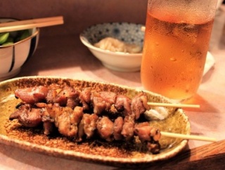 【男と女】女さん「居酒屋で飯食ってる時に話しかけてくるジジイうざすぎる。キャバと勘違いしてんの？」