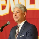 【OP2ch】楽天・吉井新監督が就任『イーグルスは可能性があるチーム』：三木谷オーナー同席での会見が行われる